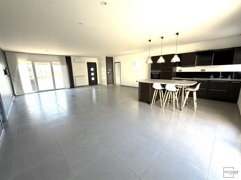 Villa - 142 m² - 4 pièces