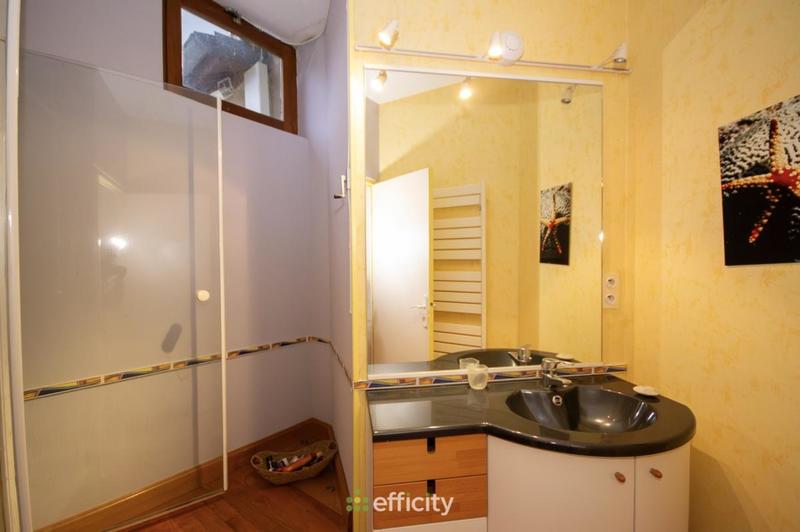 Immeuble - 270 m² - 10 pièces