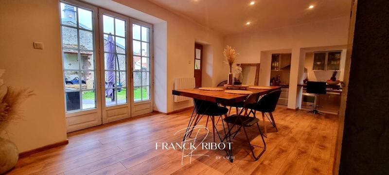 Maison - 147 m² - 6 pièces