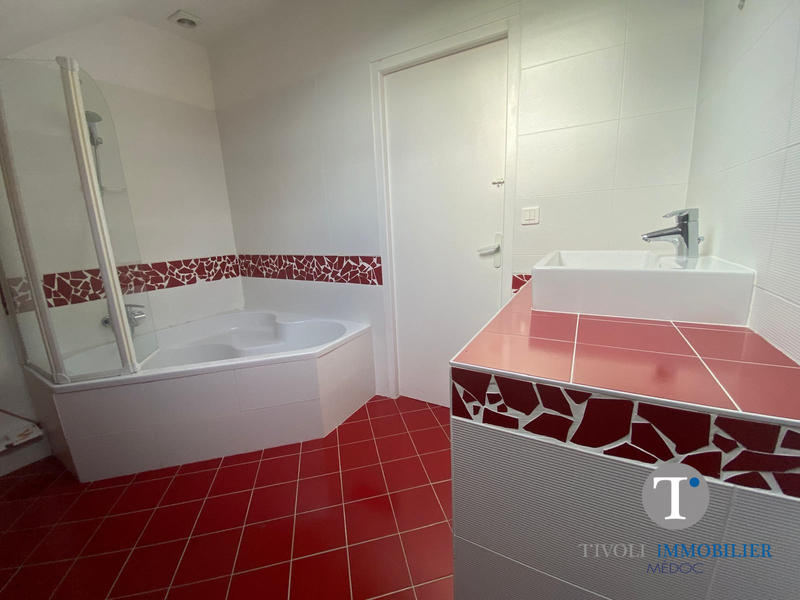 Maison ancienne - 210 m² - 8 pièces