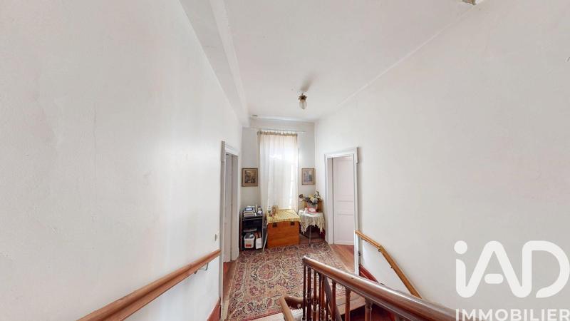 Maison - 328 m² - 10 pièces