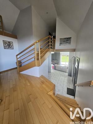 Maison - 130 m² - 6 pièces