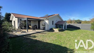 Maison - 96 m² - 4 pièces