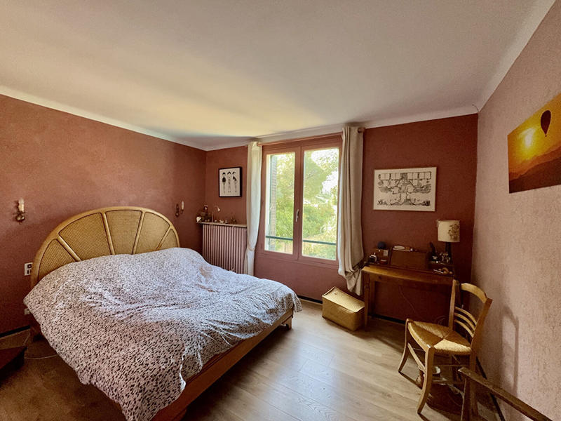 Maison - 220 m² - 6 pièces