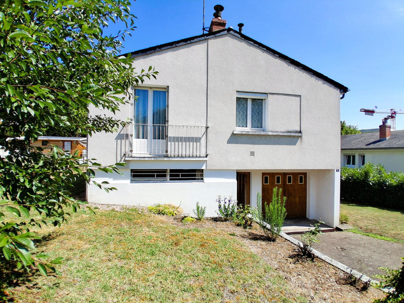 Maison - 110 m² - 4 pièces