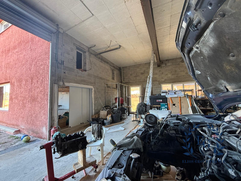 Local commercial - 720 m²