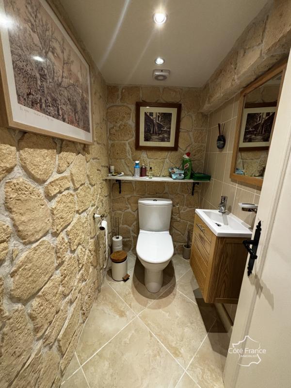 Propriété - 265 m² - 11 pièces