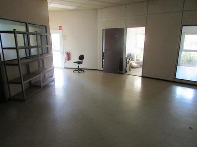 Local commercial - 501 m² - 16 pièces