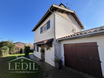 Maison - 91 m² - 4 pièces