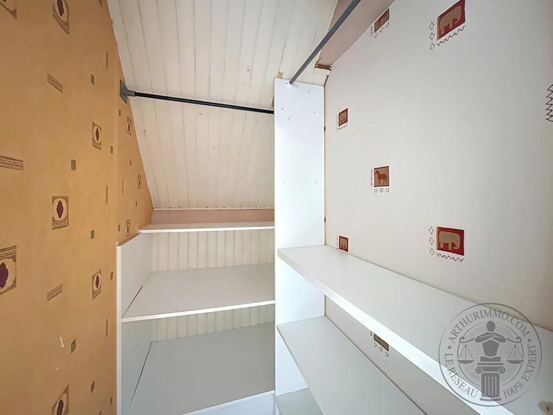 Maison - 163 m² - 8 pièces