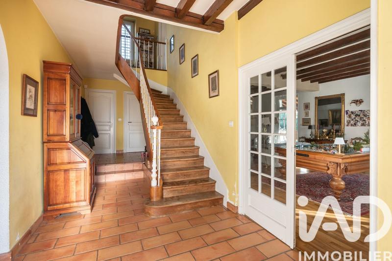 Maison - 275 m² - 8 pièces