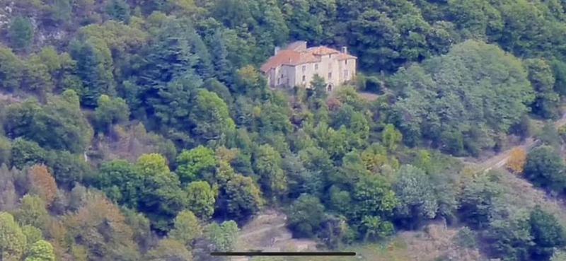 Château - 750 m² - 16 pièces