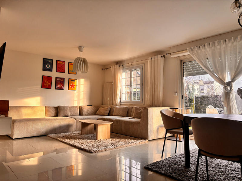 Maison - 101 m² - 6 pièces