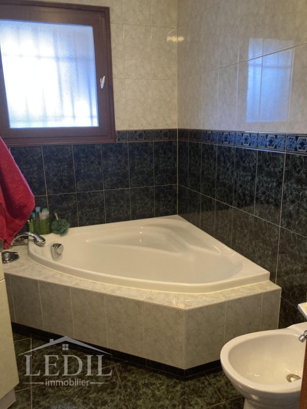 Villa - 176 m² - 6 pièces