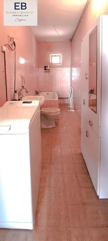 Corps de ferme - 560 m² - 4 pièces