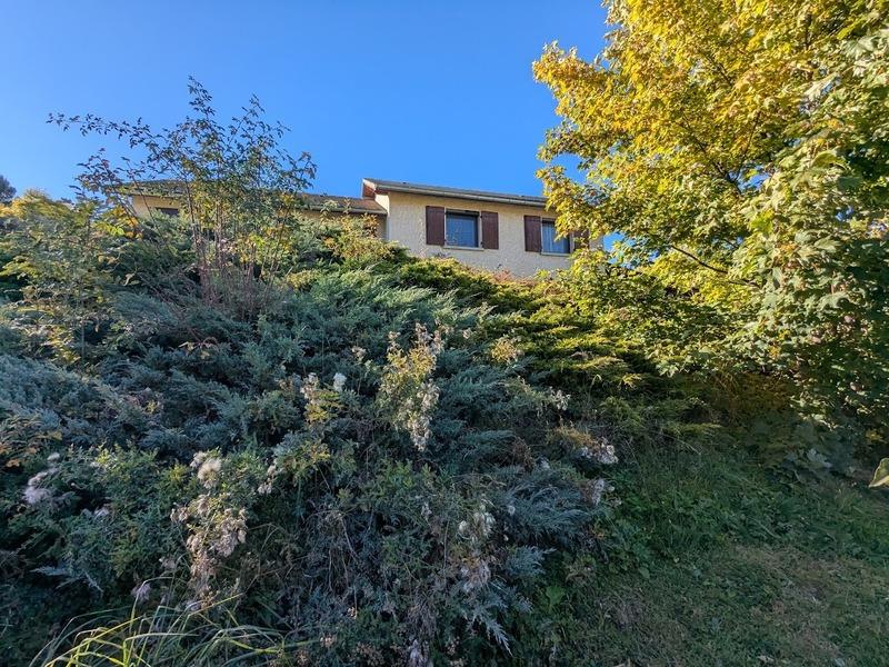 Villa - 90 m² - 4 pièces