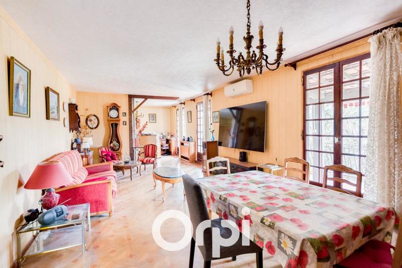 Maison - 252 m² - 6 pièces