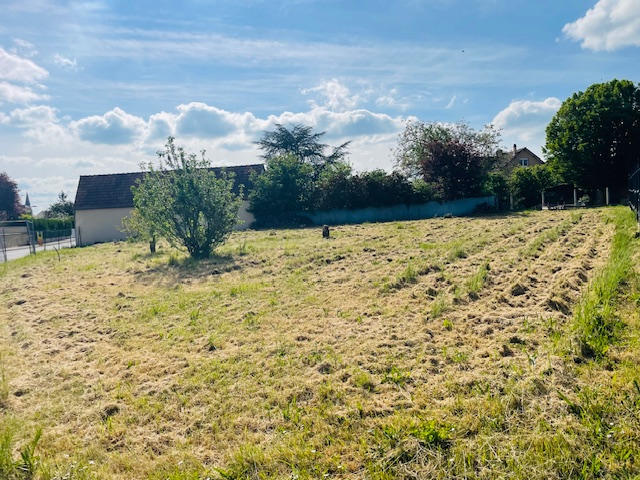 Terrain constructible - 743 m²
