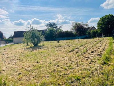 Terrain constructible - 743 m²