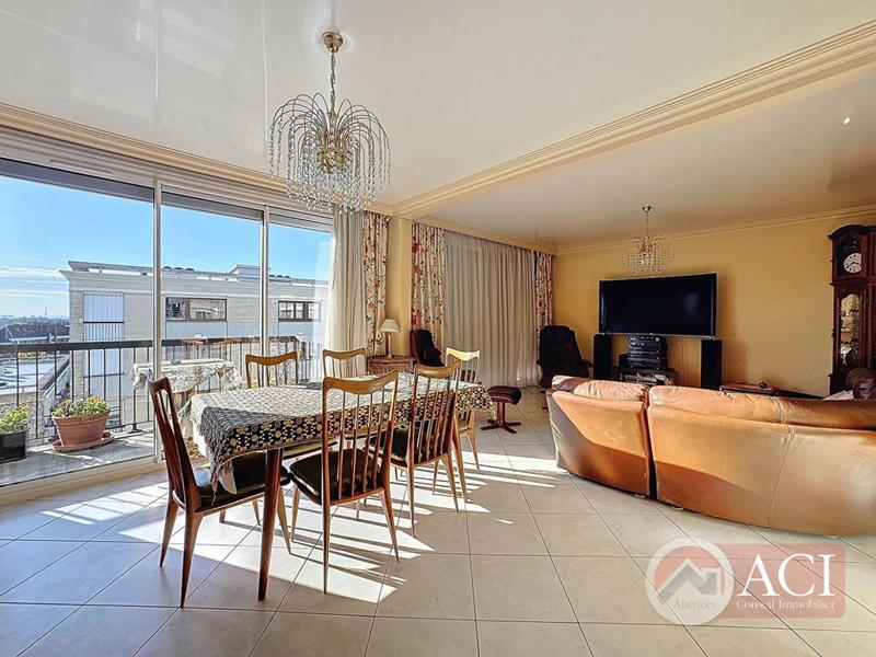 Appartement - 115 m² - 6 pièces