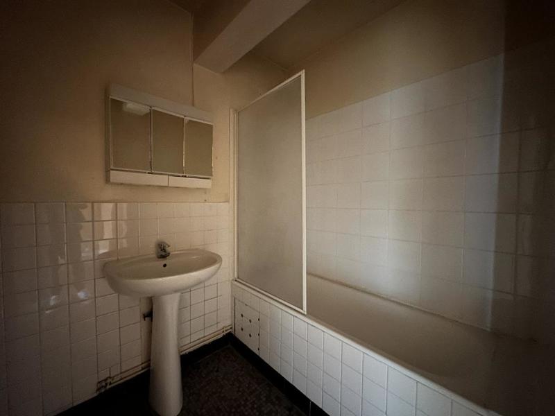 Appartement ancien - 64 m² - 3 pièces