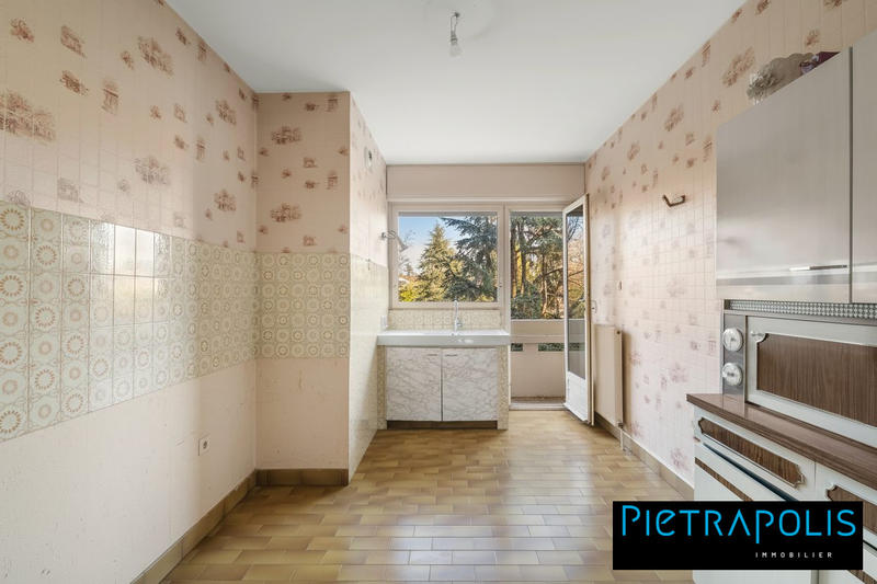 Appartement - 83 m² - 3 pièces