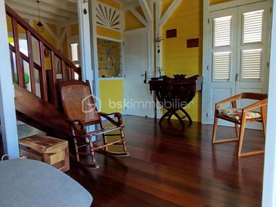 Maison traditionnelle - 83 m² - 3 pièces