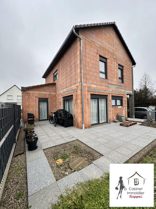 Maison - 105 m² - 4 pièces