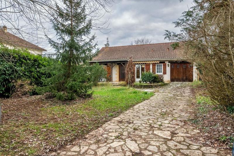 Maison - 93 m² - 4 pièces