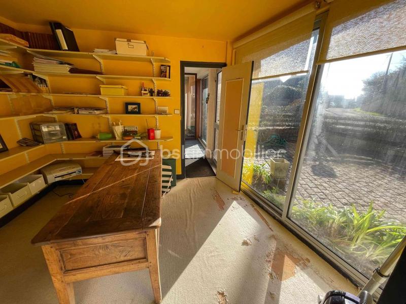 Maison traditionnelle - 100 m² - 5 pièces