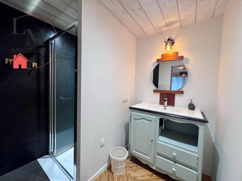 Villa - 295 m² - 10 pièces