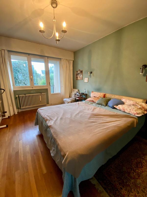 Maison - 225 m² - 7 pièces