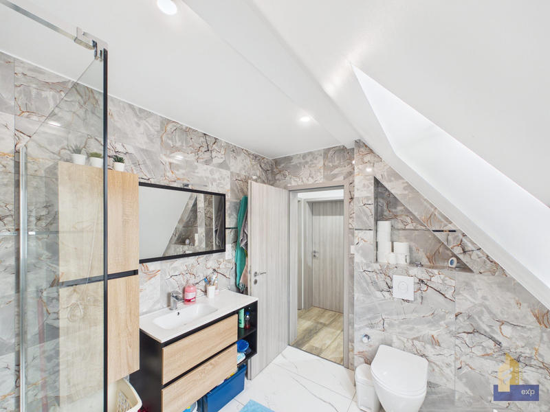 Maison - 82 m² - 4 pièces