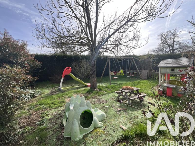 Maison - 180 m² - 8 pièces