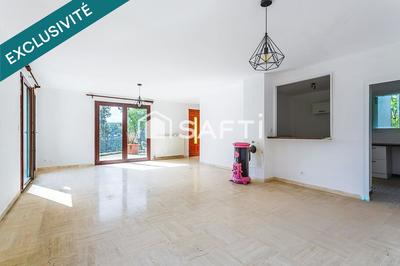 Maison - 185 m² - 8 pièces