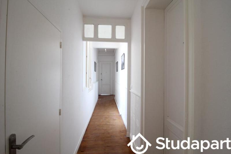 Chambre - 12 m² - 1 pièce