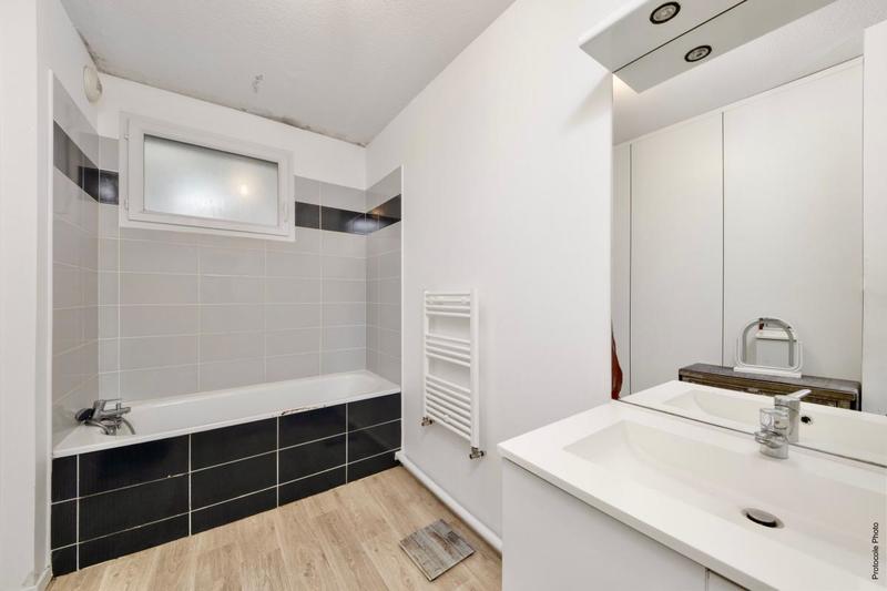 Appartement - 90 m² - 4 pièces