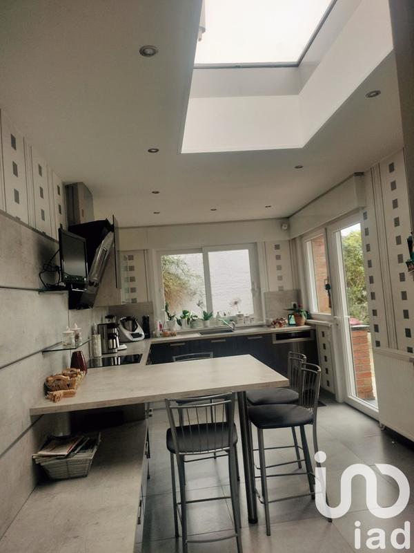 Maison - 230 m² - 10 pièces