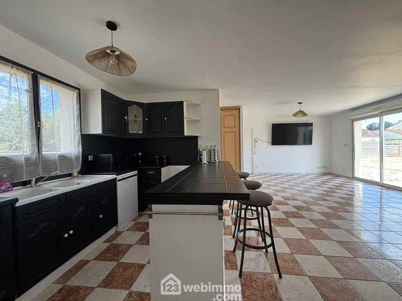 Maison - 97 m² - 4 pièces