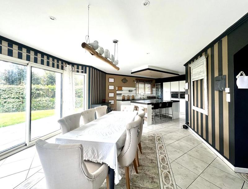 Maison - 130 m² - 5 pièces