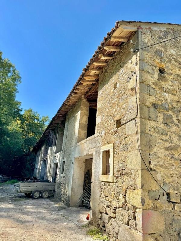 Manoir - 1 200 m² - 18 pièces