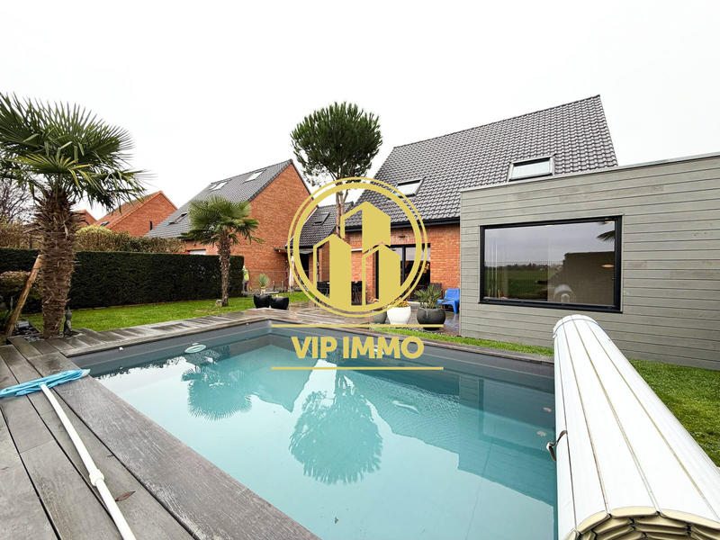 Maison - 108 m² - 6 pièces