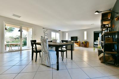 Villa - 160 m² - 6 pièces