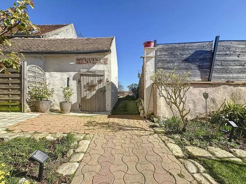 Maison ancienne - 285 m² - 8 pièces