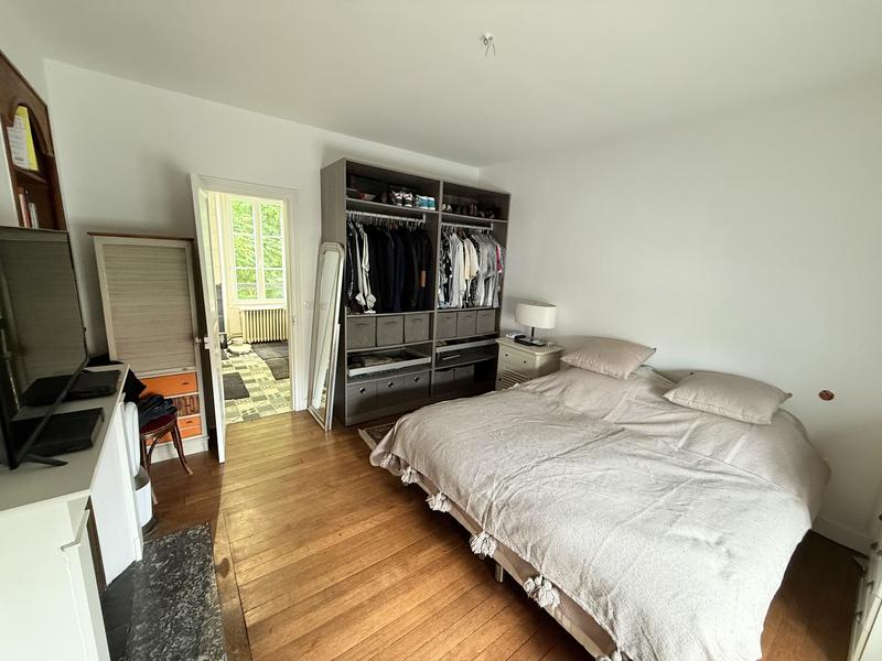 Maison - 180 m² - 7 pièces