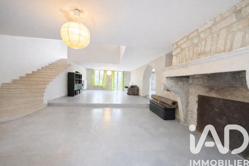 Maison - 246 m² - 5 pièces