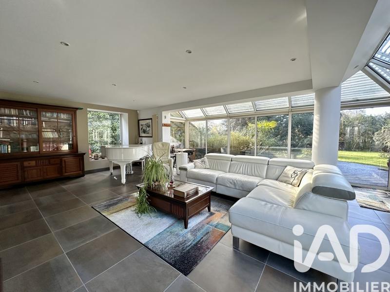 Maison - 272 m² - 9 pièces