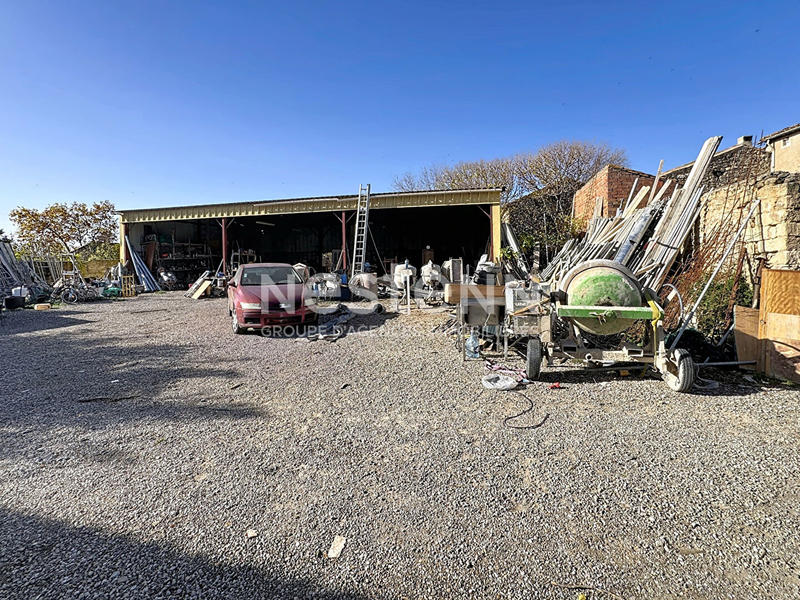 Local d'activité / Entrepôt - 200 m²