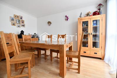 Appartement - 99 m² - 6 pièces