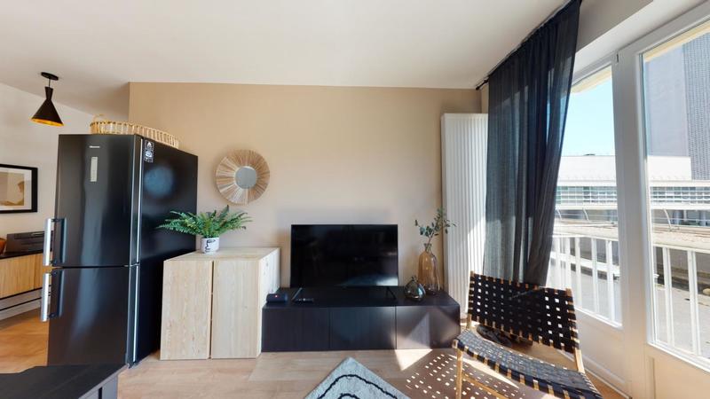 Appartement - 80 m² - 5 pièces